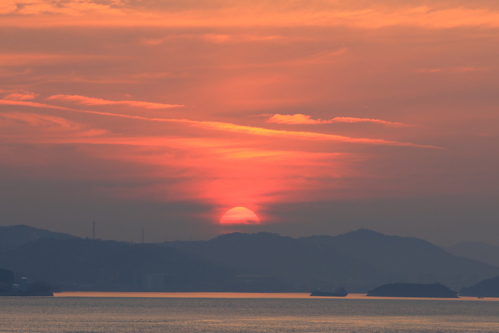 瀬戸内の朝 (2) 250627