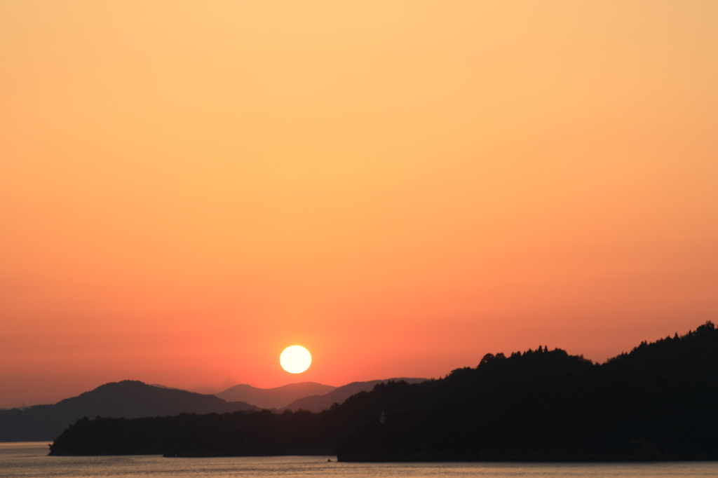 瀬戸内の朝 (2) 16.04.30