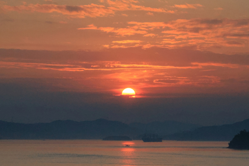 瀬戸内の朝 250713-519-1