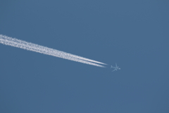 飛行機雲 190805-970