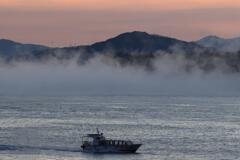 今朝の海霧 (5) 251206-103