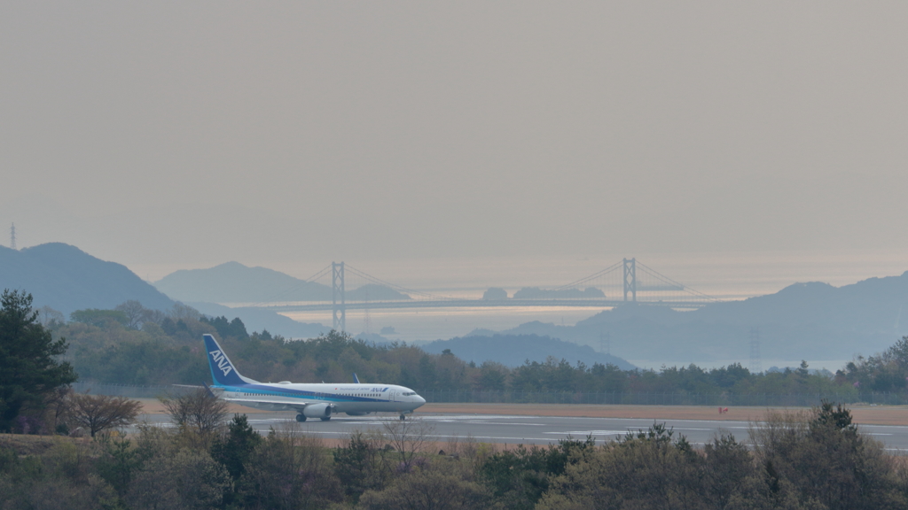 ANA waiting  180409-107