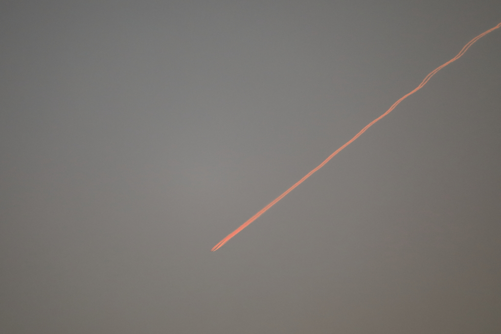 夜明けの飛行機雲(1) 171230-