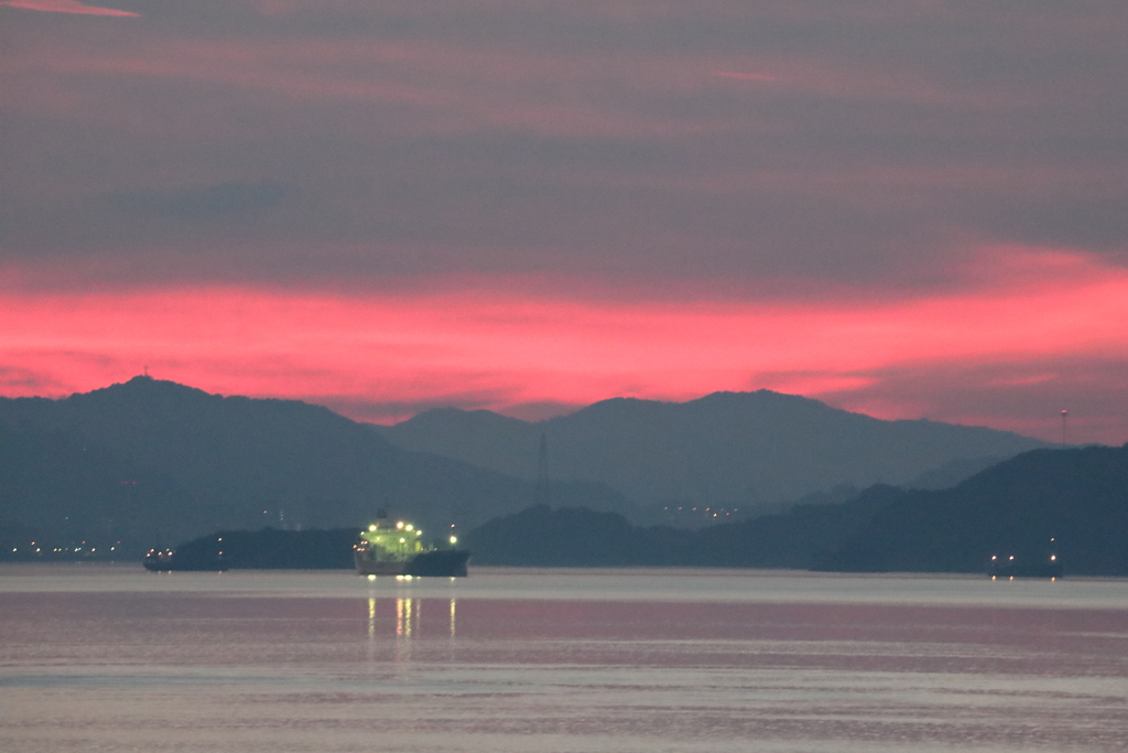 瀬戸内の夜明け(1)  180724-877