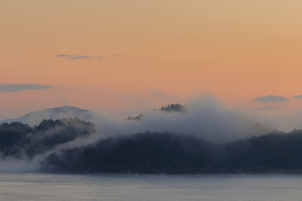 瀬戸内の海霧 (3) 251207-145