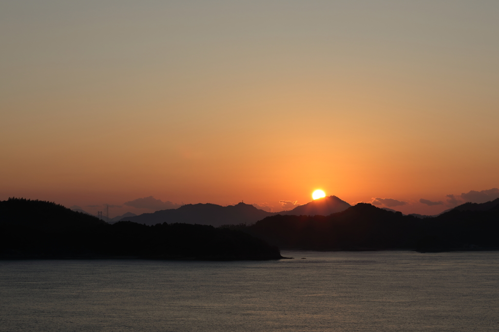 瀬戸内の夜明け(2) 698 172026-2