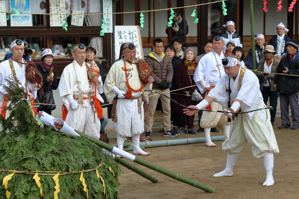 西国寺火渡り神事(5) 200108-747