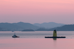 瀬戸内の朝(3) 190403-982