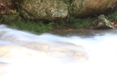 雲のような・・・・・川