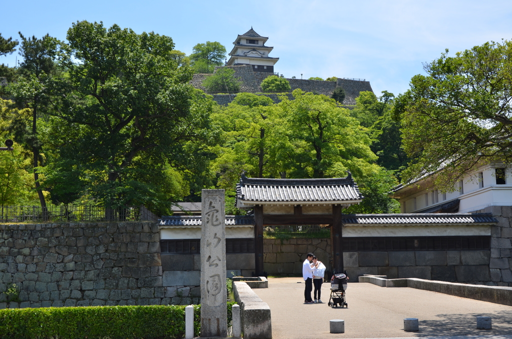 丸亀城入口