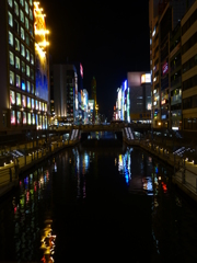 大阪・ミナミ　道頓堀の夜景_05