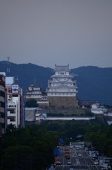 ホームから姫路城を眺める