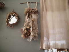 カーテンの奥はレッスンルーム