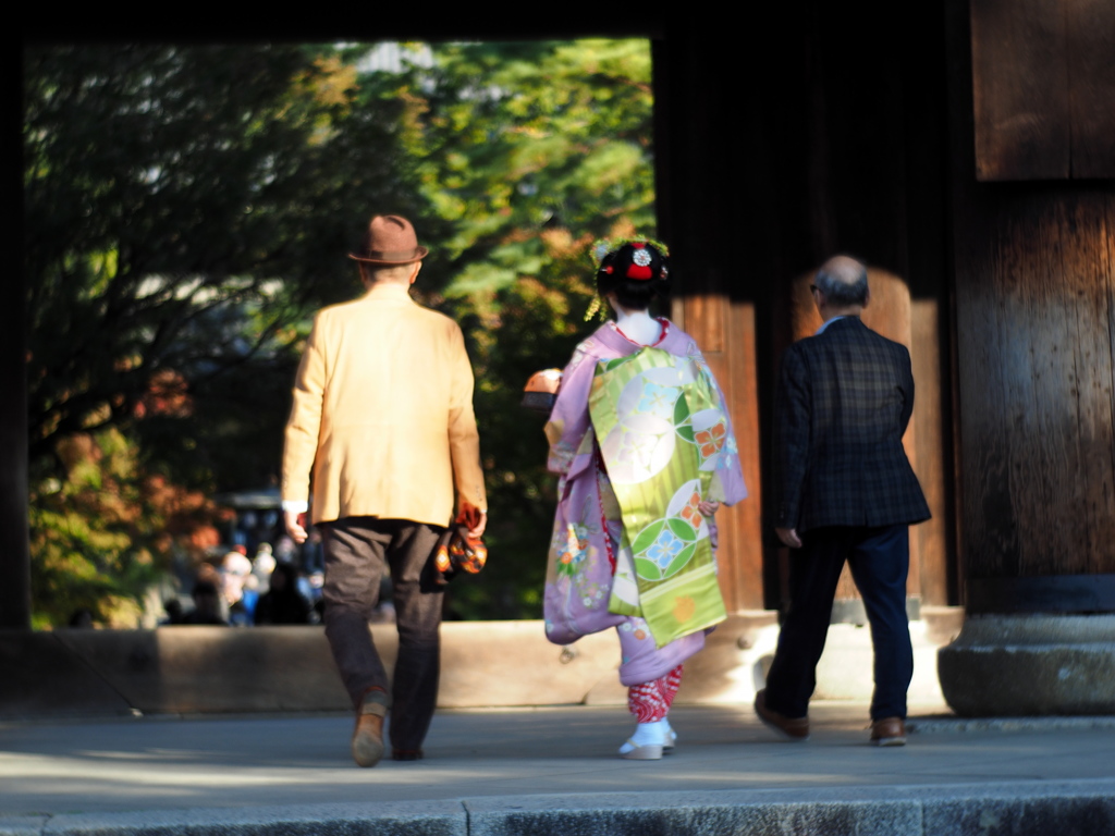 世界と呼ぶにはあまりにも想像すら遠い向こう側・・（京都へ行こう！）