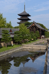 そびえ立つ東寺