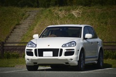 PORSCHE CAYENNE GTS