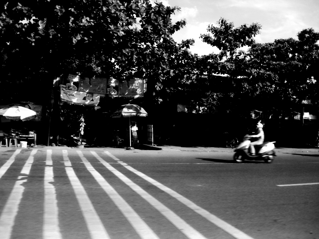 monochrome