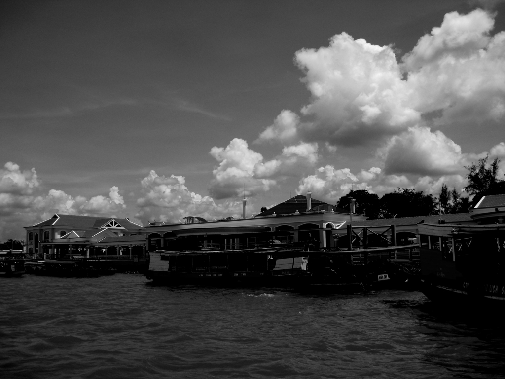monochrome