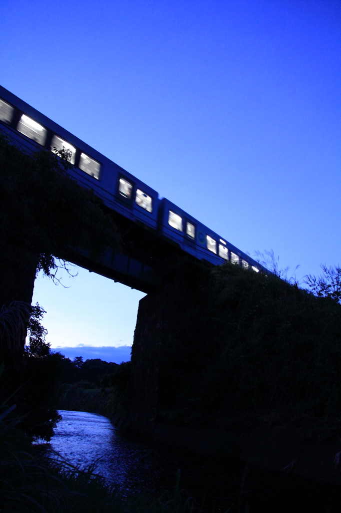 小海線　夕暮れの架橋