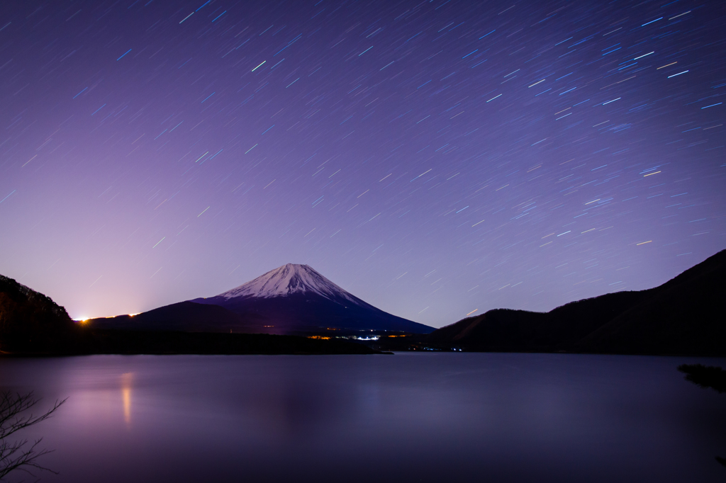 Lake of Night 