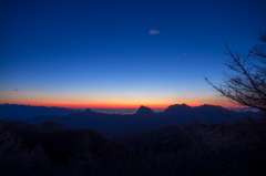 峠の夜明け