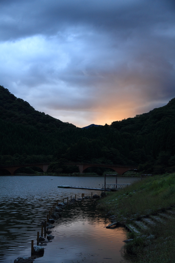 碓氷峠　坂本ダムの夕焼け