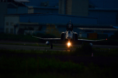 F4  e