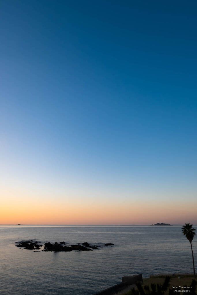 夕景より　軍艦島