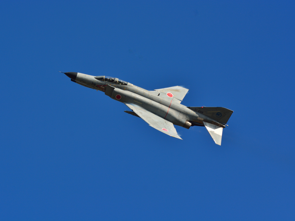 F-4 EJ Phantom.