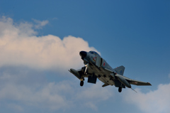 F4  d