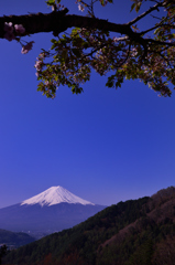 峠の途中にて、