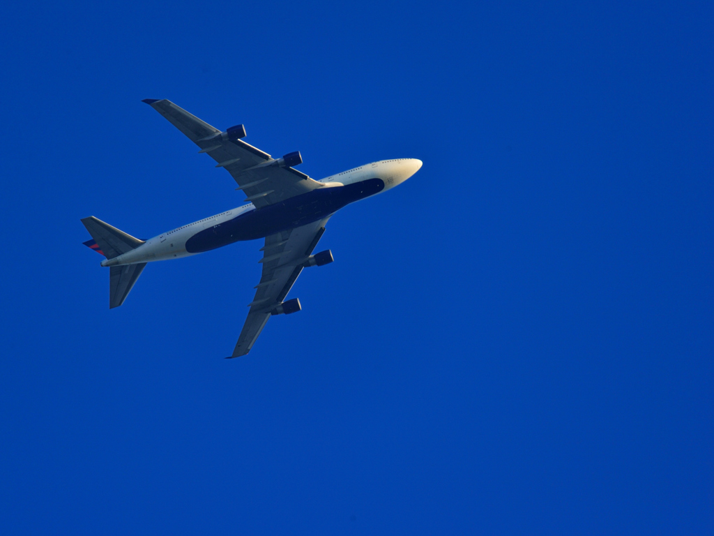 B747