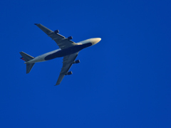 B747