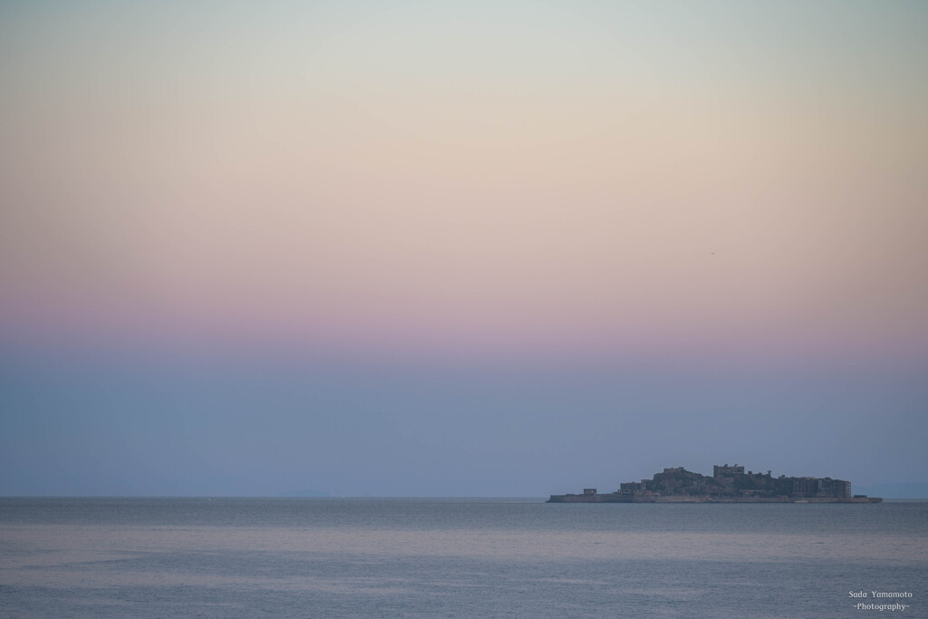 軍艦島の白明け