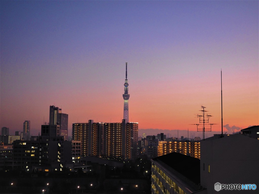 昨夕の１４階南側展望、、、。