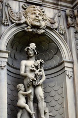 ポーセリングパークの彫刻－１