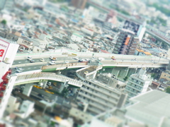 高速は安全運転で。