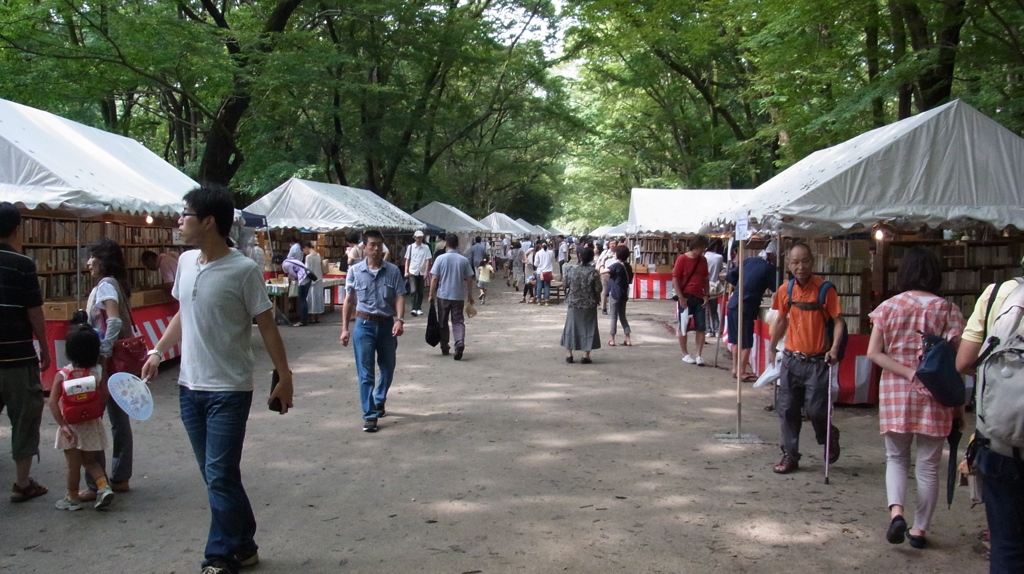 下鴨の古本市なう。