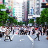 行き交い。