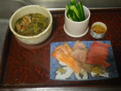 15.10.21　恥酒肴 ＿ サーモン・ブリ・マグロ刺身、鍋底の残り物、他。