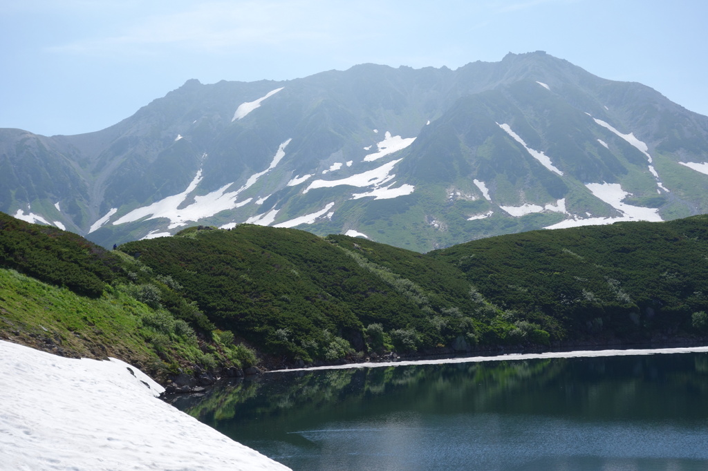 雪のこる立山連峰