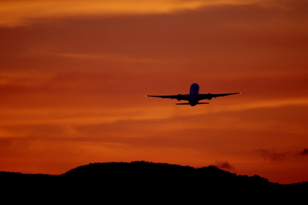 赤い空へ