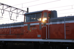 DE10　脚光