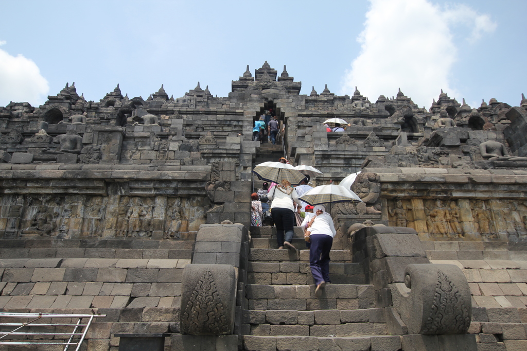 2012年11月16日　インドネシア　ボロブドゥル寺院遺跡群旅行