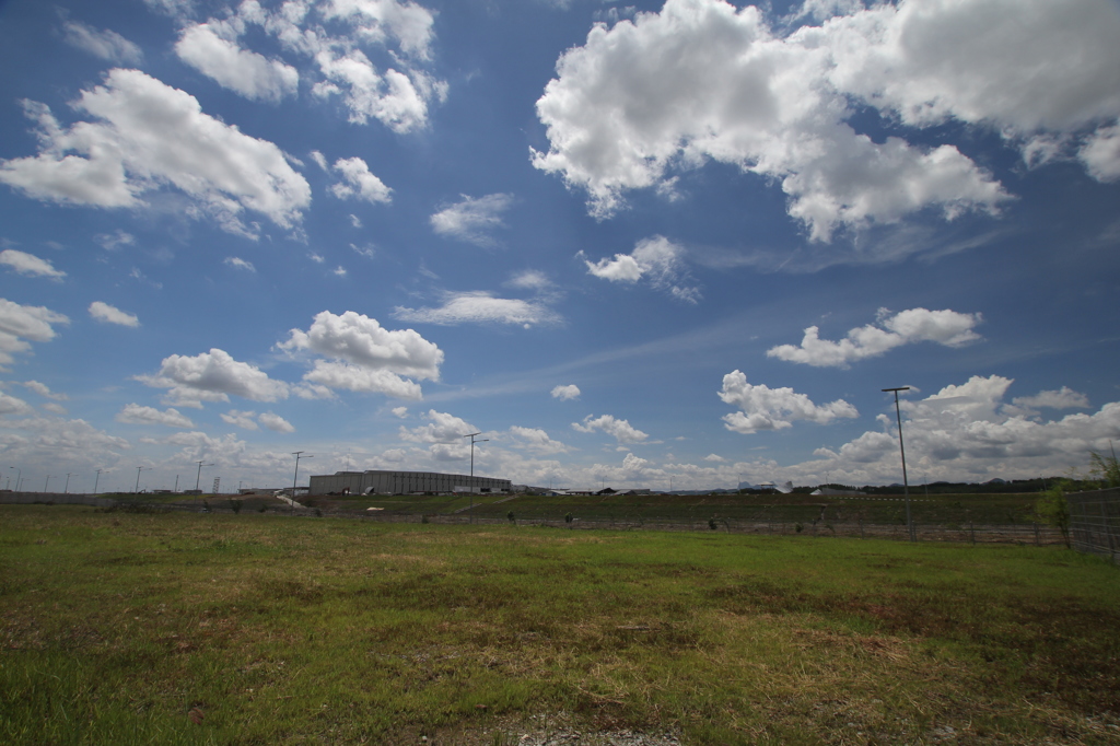 2012/12/30 仕事納めのカラワンの空