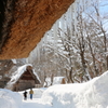 茅葺屋根の軒