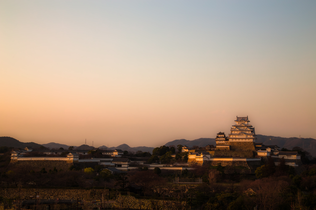 夕照白鷺城