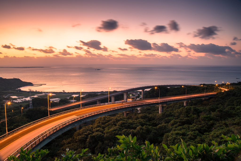 ニライカナイ橋　夜明け前