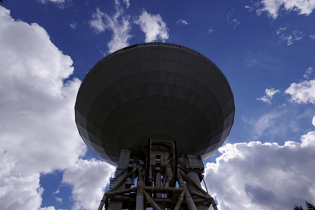 真上を見つめて・・・