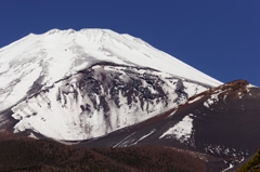 富士山と宝永火口♪